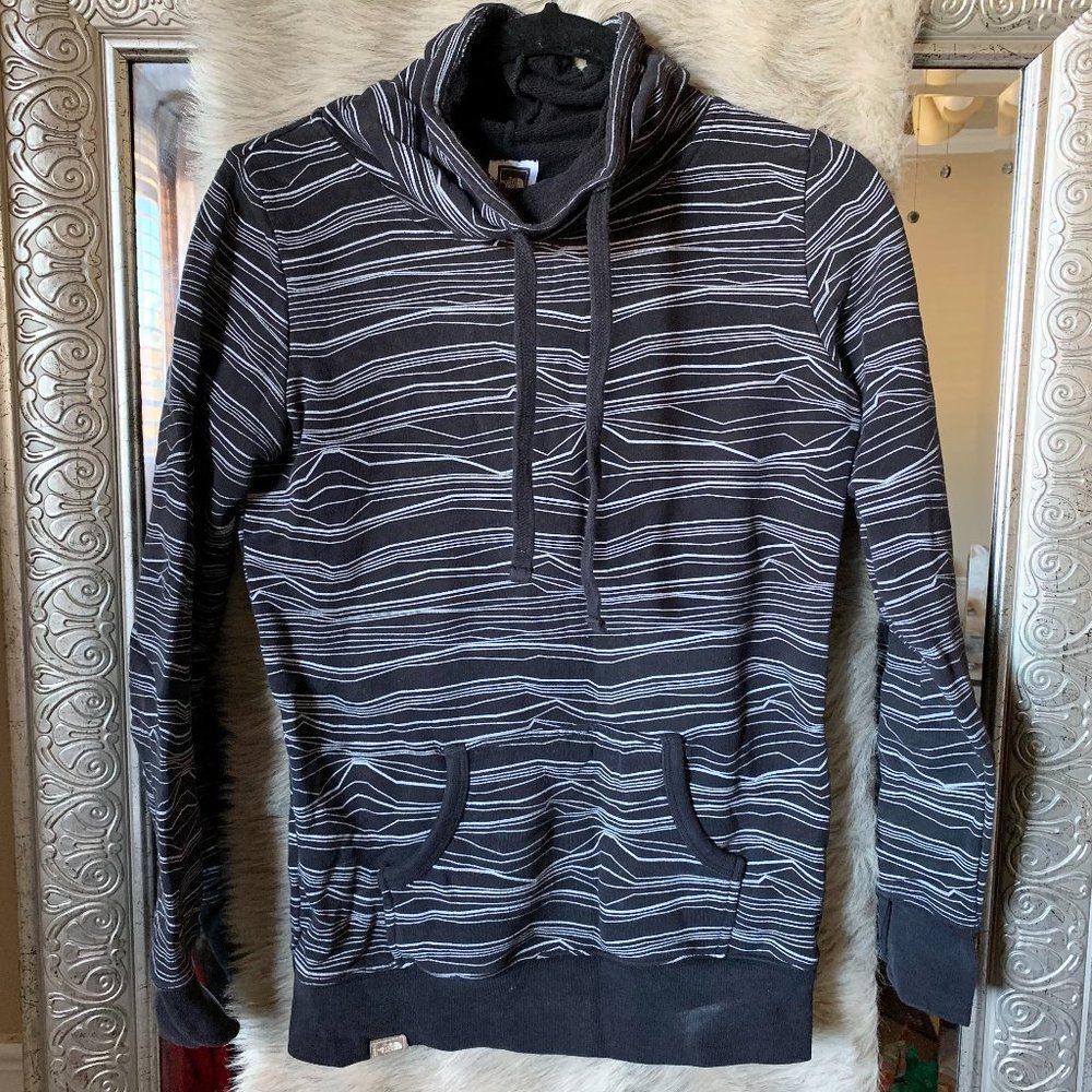 S North Face black white printed funnel sweater